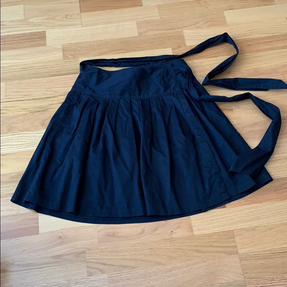 📍FIRM📍GAP Wrap skirt 💙🖤 Navy cotton